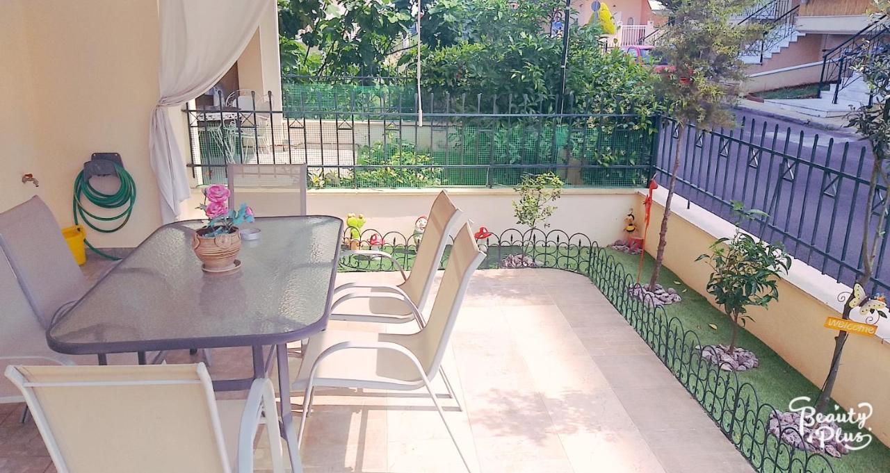 Studio Garden Lägenhet Nea Kallikrateia Exteriör bild