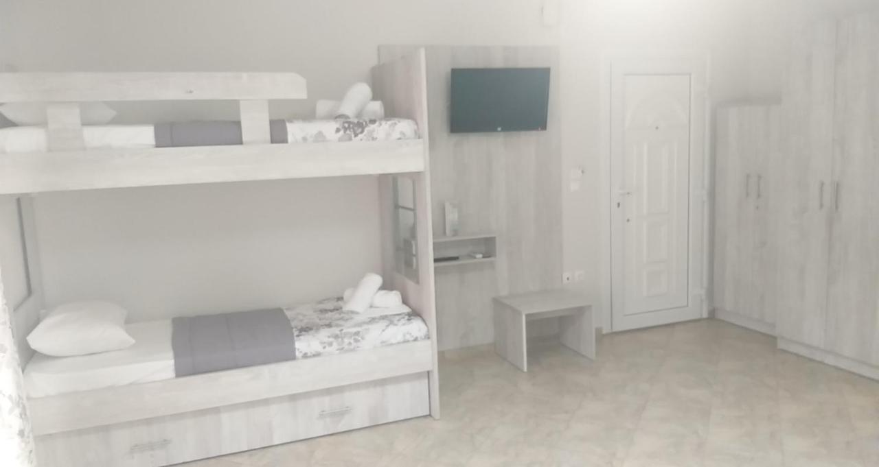 Studio Garden Lägenhet Nea Kallikrateia Exteriör bild